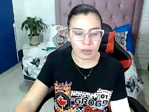 annyfischer online show from March 2025 03:41:02 AM