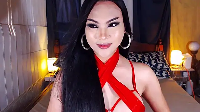 Snapshot of UrsexiestTammy chatting on October 2025 03:37:02 AM UrsexiestTammy online show from October 2025 03:37:02 AM