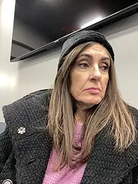 PreciousKittyXO online show from December 2024 06:57:02 PM