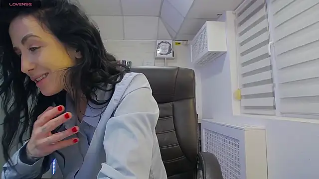 GlamKate online show from March 2025 07:15:01 AM