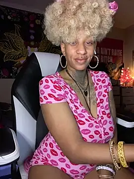 MzParker online show from March 2025 03:01:01 AM