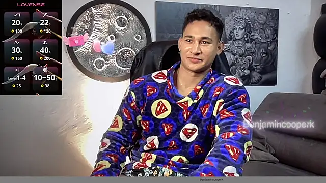 BenjaminCooperk online show from October 2025 07:42:01 AM