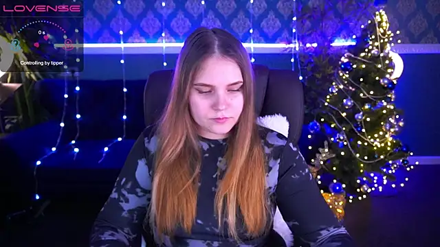 Snapshot of VinnaSky chatting on December 2024 07:38:02 PM VinnaSky online show from December 2024 07:38:02 PM