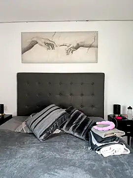 Snapshot of Clara-xoxo chatting on November 2025 02:05:02 PM Clara-xoxo online show from November 2025 02:05:02 PM