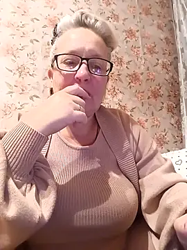 Snapshot of Cerd_Ayaz chatting on October 2025 09:44:02 PM Cerd Ayaz online show from October 2025 09:44:02 PM