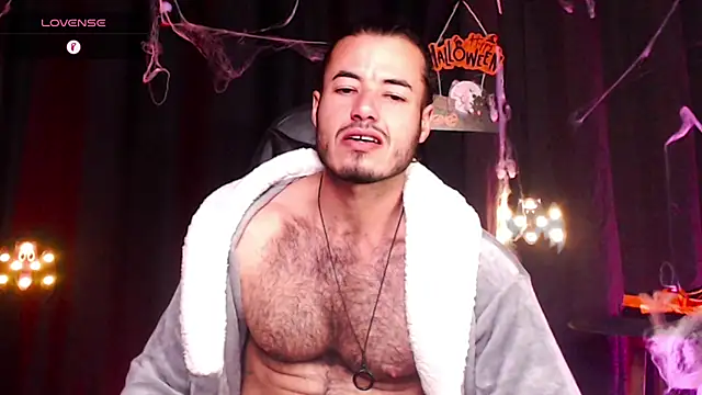 Snapshot of PedroMancini chatting on October 2025 02:13:01 AM PedroMancini online show from October 2025 02:13:01 AM