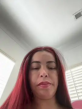 Snapshot of TefyLove20 chatting on February 2025 04:58:01 PM TefyLove20 online show from February 2025 04:58:01 PM
