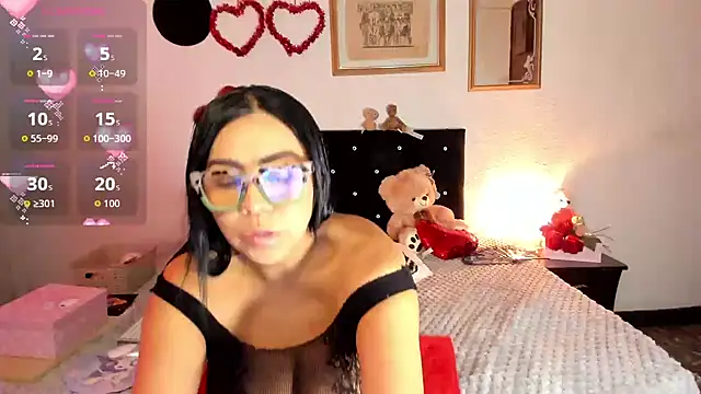 Snapshot of Silver_Lovee chatting on October 2025 06:50:01 PM Silver Lovee online show from October 2025 06:50:01 PM