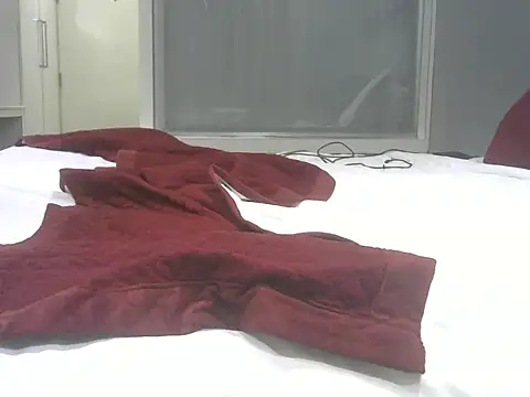 Snapshot of hotindianstud chatting on November 2025 01:43:02 PM hotindianstud online show from November 2025 01:43:02 PM