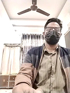 Snapshot of hotindianstud chatting on November 2025 06:34:02 AM hotindianstud online show from November 2025 06:34:02 AM