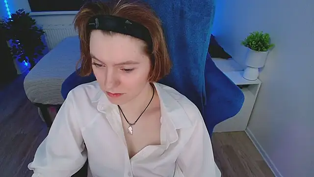 CranberryHot online show from February 2025 08:22:02 PM