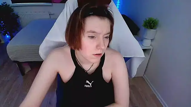 CranberryHot online show from March 2025 08:04:01 AM