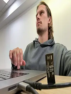 Snapshot of fmodel chatting on November 2025 12:49:02 PM fmodel online show from November 2025 12:49:02 PM