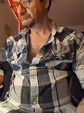 Snapshot of goldeagle1973 chatting on November 2025 03:15:01 AM goldeagle1973 online show from November 2025 03:15:01 AM