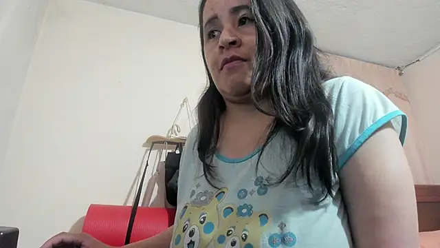 latinfemale online show from December 2024 02:17:01 AM