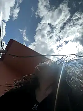 Snapshot of latinfemale chatting on October 2025 04:52:02 PM latinfemale online show from October 2025 04:52:02 PM