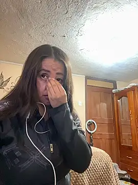 Snapshot of latinfemale chatting on October 2025 11:26:02 PM latinfemale online show from October 2025 11:26:02 PM