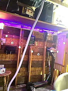 canadacockinme online show from October 2025 12:28:01 PM