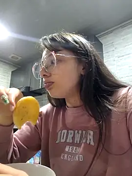 linda-schmidt online show from October 2025 02:18:01 AM