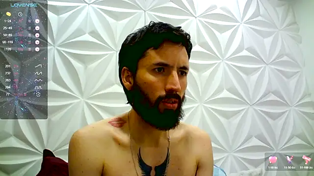 Snapshot of jerryandjessica chatting on November 2025 11:32:01 PM jerryandjessica online show from November 2025 11:32:01 PM