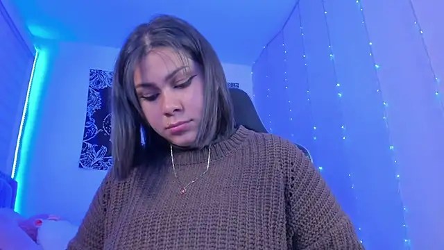 Karol karoline online show from March 2025 08:32:02 PM