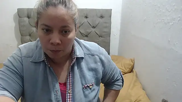 Snapshot of tiffany_horny_1 chatting on December 2025 09:36:01 AM tiffany horny 1 online show from December 2025 09:36:01 AM