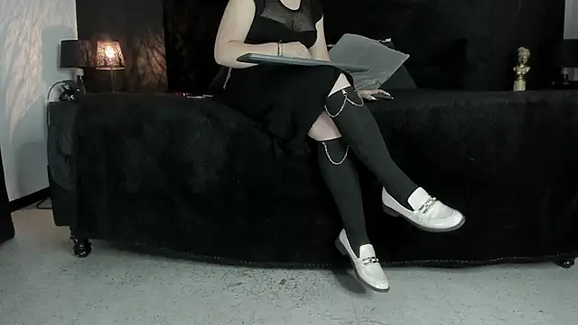  Jade 16 online show from January 2025 11:43:01 AM