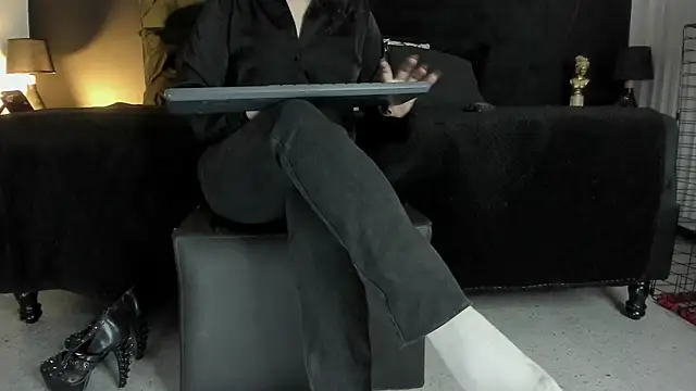  Jade 16 online show from January 2025 11:38:02 AM