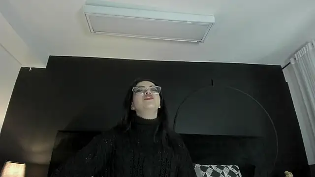  Jade 16 online show from January 2025 03:26:02 PM