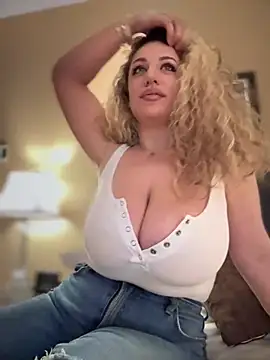 miamellycious online show from February 2025 01:32:01 AM