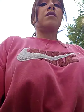 Snapshot of DORYY chatting on October 2025 09:02:01 PM DORYY online show from October 2025 09:02:01 PM