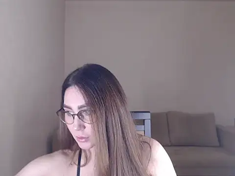 Snapshot of marishaarimova chatting on November 2025 03:45:02 PM marishaarimova online show from November 2025 03:45:02 PM