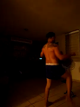 Snapshot of tropikboy chatting on November 2025 09:53:02 AM tropikboy online show from November 2025 09:53:02 AM