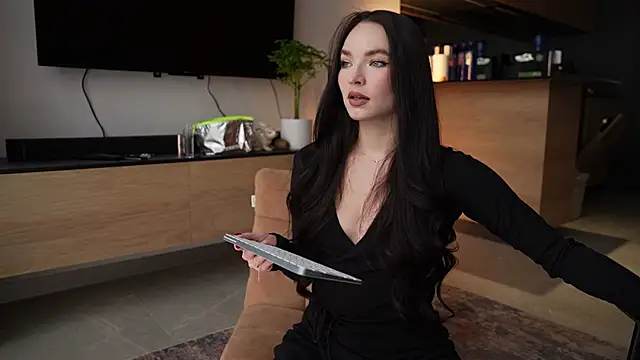 Snapshot of ibiddi chatting on September 2025 09:03:02 AM ibiddi online show from September 2025 09:03:02 AM