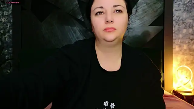 AleshaArabian online show from December 2024 08:15:02 PM
