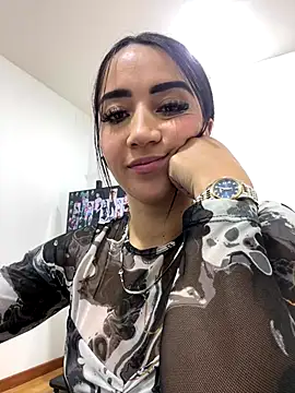 EmmyEvans1 online show from October 2025 07:34:02 PM