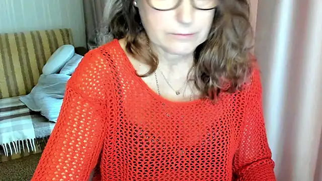 lauraoven online show from November 2025 09:00:02 AM