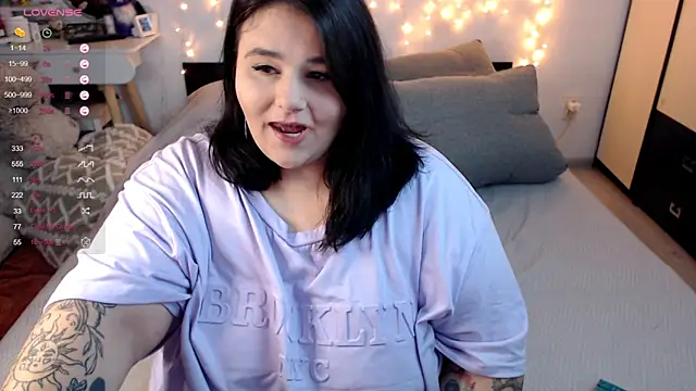 naughtykiss online show from October 2025 04:57:02 AM