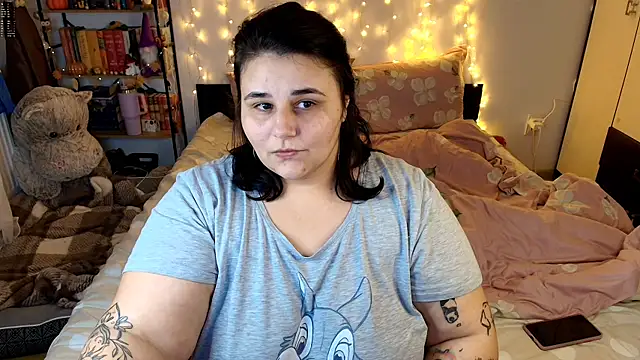 naughtykiss online show from November 2025 04:28:02 PM