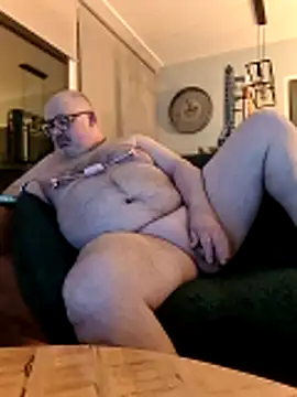 Bibear197511 online show from November 2025 09:58:01 PM