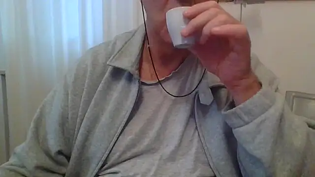 ANONIMO7735 online show from October 2025 05:30:01 AM