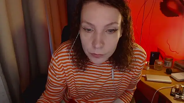 JohansonKatie online show from January 2025 06:47:01 AM