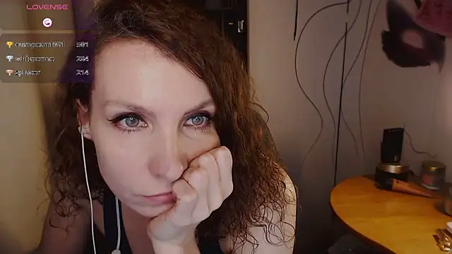 JohansonKatie online show from February 2025 01:45:01 AM