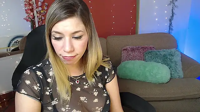 ms sofia x online show from December 2024 08:07:02 PM