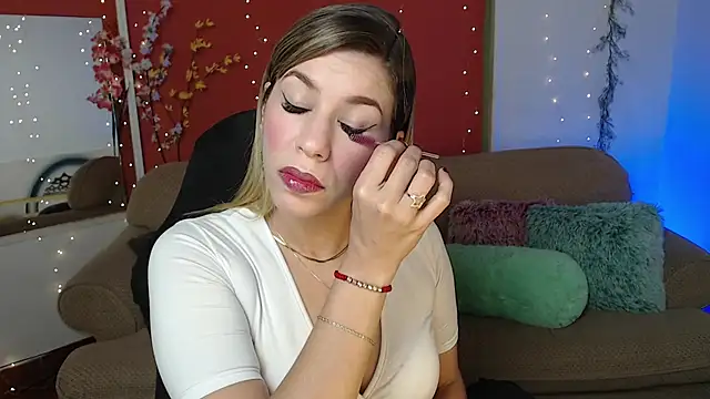 ms sofia x online show from December 2024 02:44:01 PM