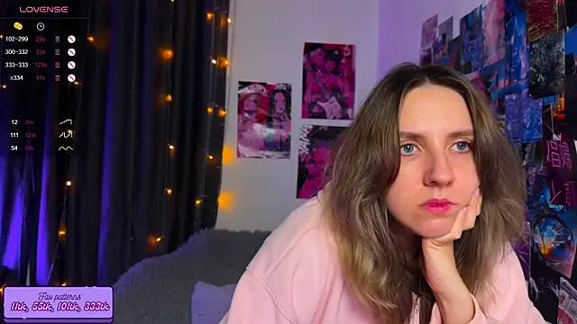 Snapshot of HotaruTomo chatting on September 2025 03:39:01 PM HotaruTomo online show from September 2025 03:39:01 PM