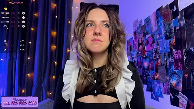 Snapshot of HotaruTomo chatting on October 2025 03:05:02 AM HotaruTomo online show from October 2025 03:05:02 AM