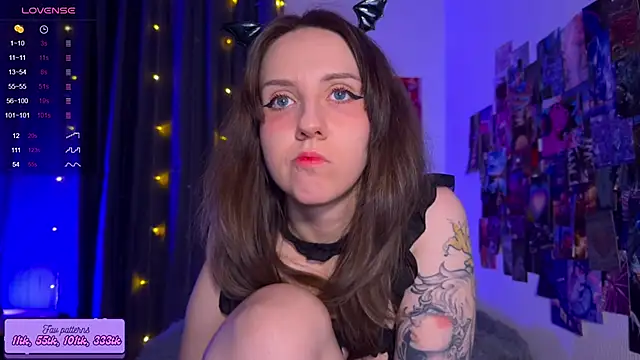 Snapshot of HotaruTomo chatting on November 2025 04:26:02 AM HotaruTomo online show from November 2025 04:26:02 AM