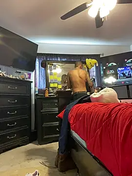 Prettyboiflaco online show from December 2024 05:14:02 PM