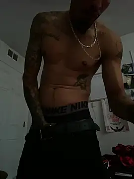 Prettyboiflaco online show from December 2024 04:58:01 PM